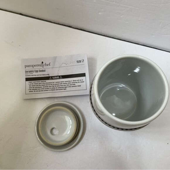 PAMPERED CHEF CERAMIC‎ EGG COOKER - Picture 5 of 5
